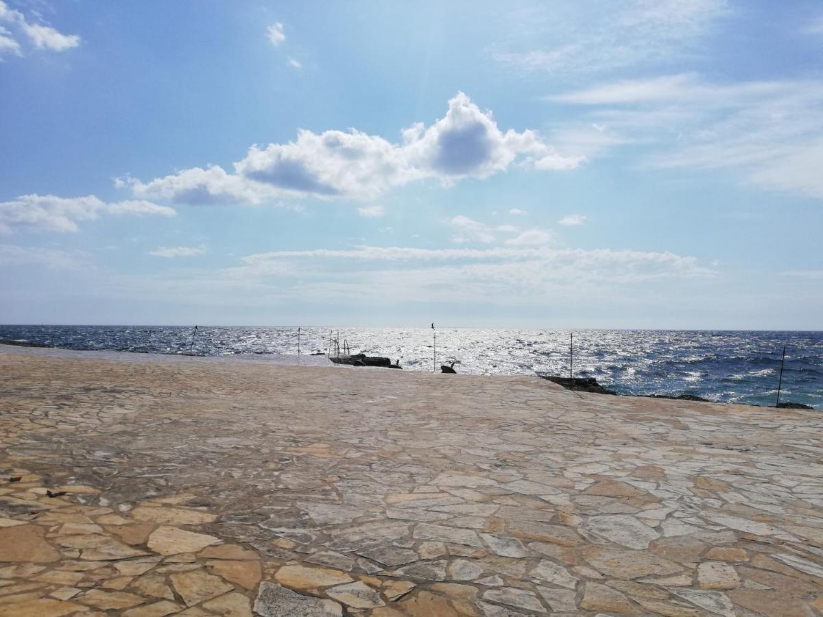 Tar-Vabriga Apartment Nona מראה חיצוני תמונה