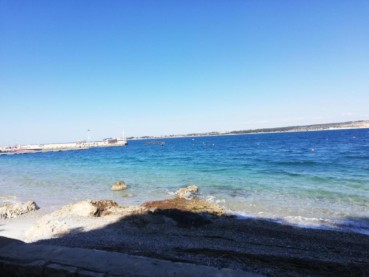 Tar-Vabriga Apartment Nona מראה חיצוני תמונה