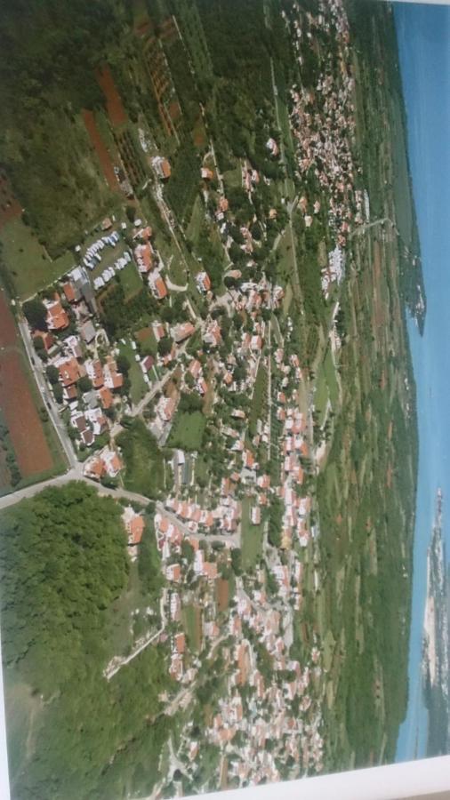 Tar-Vabriga Apartment Nona מראה חיצוני תמונה